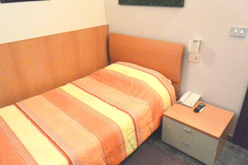 Hotel Balbo Торино Стая снимка
